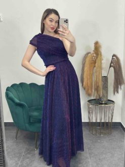 Dlhé elegantné šaty na jedno rameno - fialovémodré