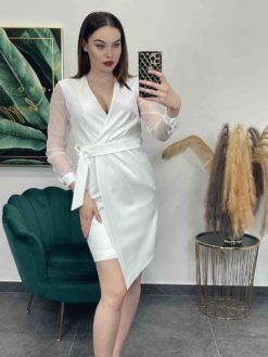 Krátke elegantné šaty s presvitnými rukávmi - biele