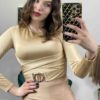 Dámsky krátky elegantný saténový top so zlatou prackou - zlatý
