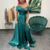 Dlhé turecké elegantné šaty s lodičkovým výstrihom a kamienkami - smaragdovo zelené
