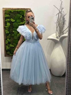 Midi elegantné spoločenské šaty s týlovou áčkovou sukničkou - svetlo modré