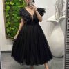 Midi elegantné spoločenské šaty s týlovou áčkovou sukničkou - čierne
