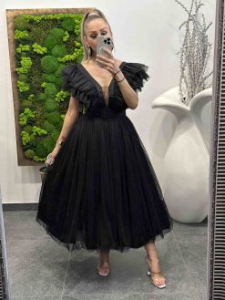 Midi elegantné spoločenské šaty s týlovou áčkovou sukničkou - čierne