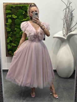Midi elegantné spoločenské šaty s týlovou áčkovou sukničkou - pudrové