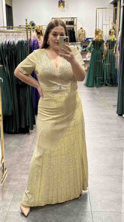 Dlhé spoločenské šaty s kamienkami a plisovanou sukničkou - zlaté
